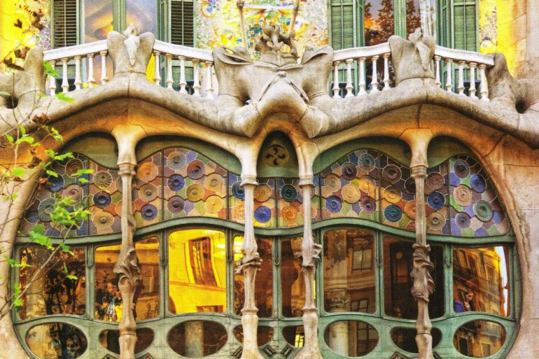 comoara arhitecturală a lui gaudi