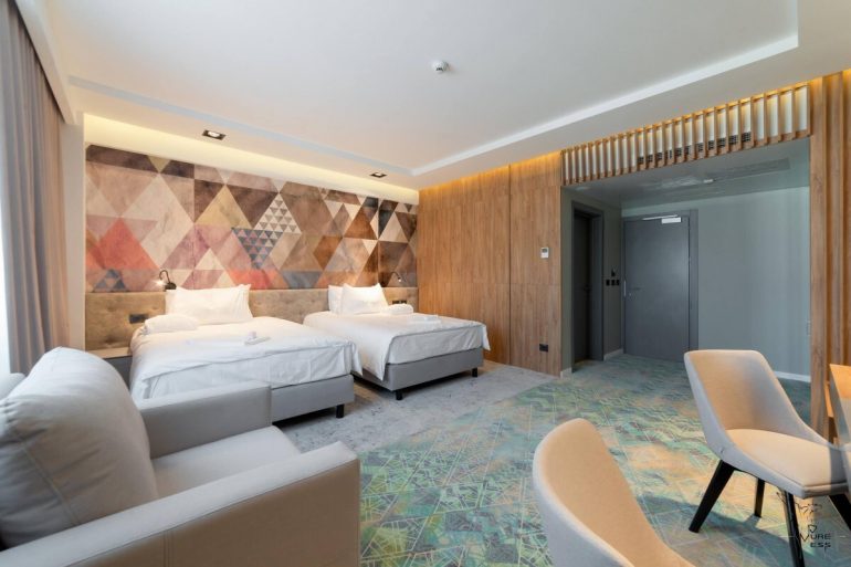 Stilul modern în designul interior al Hotelului „Mandachi” din Suceava