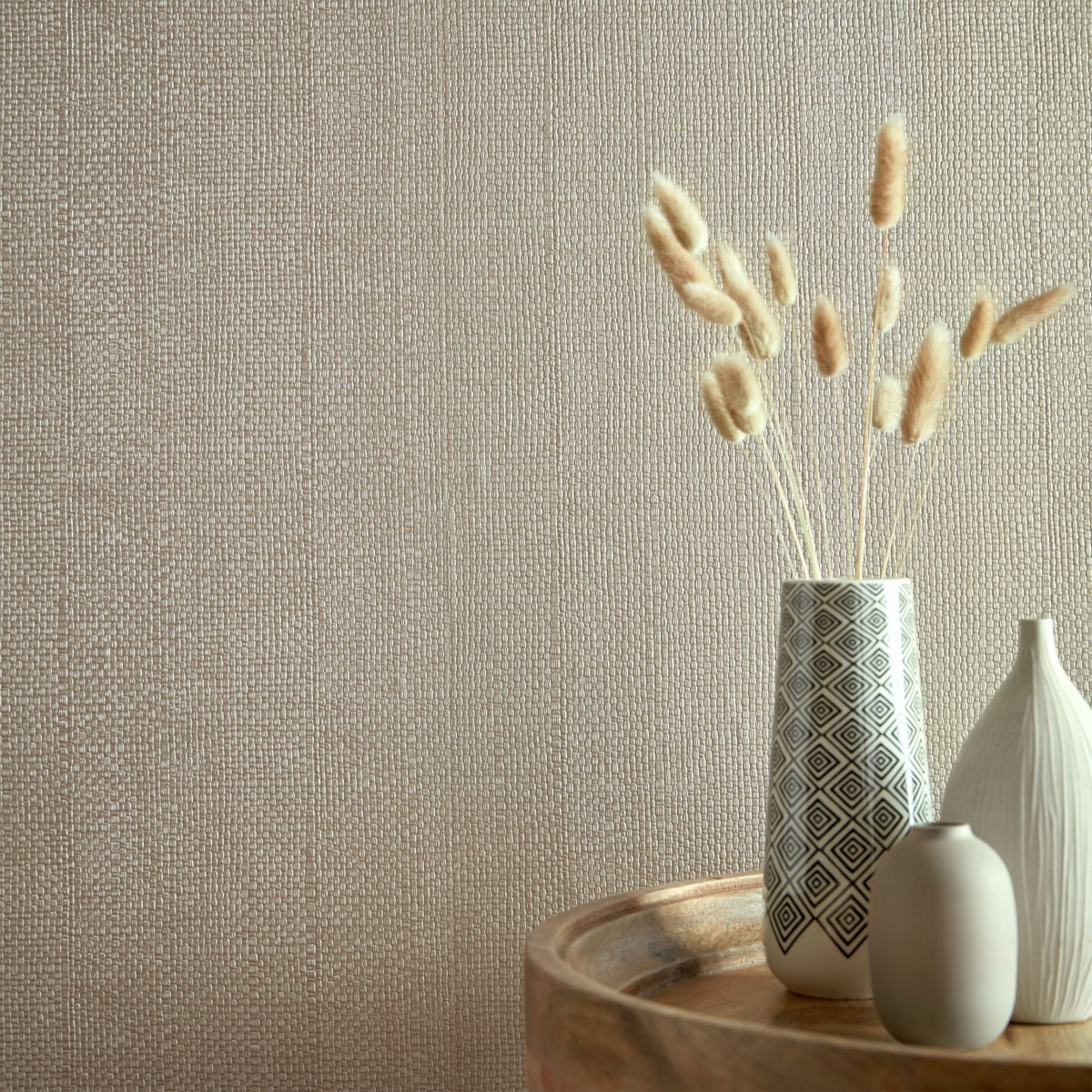 Tapet Serena, Barley Neutral Luxury Textured, 1838 Wallcoverings, 5.3mp / rola, Tapet living
