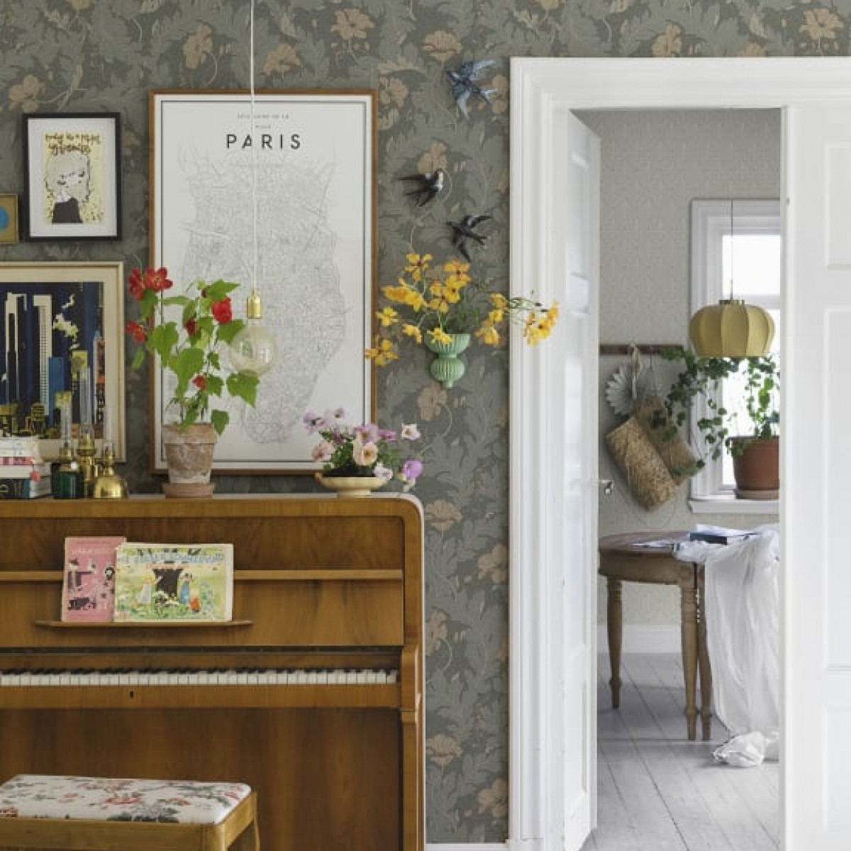 Tapet lavabil Charlotta Forest Green, Sandberg, 5.3mp / rola, Tapet living