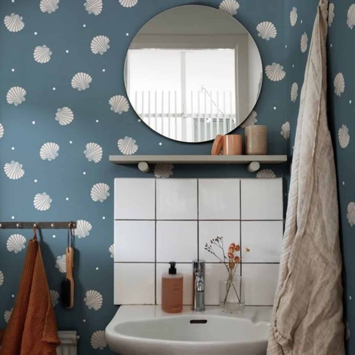 Montarea tapetului în baie. 5 idei cool pentru proiecte DIY