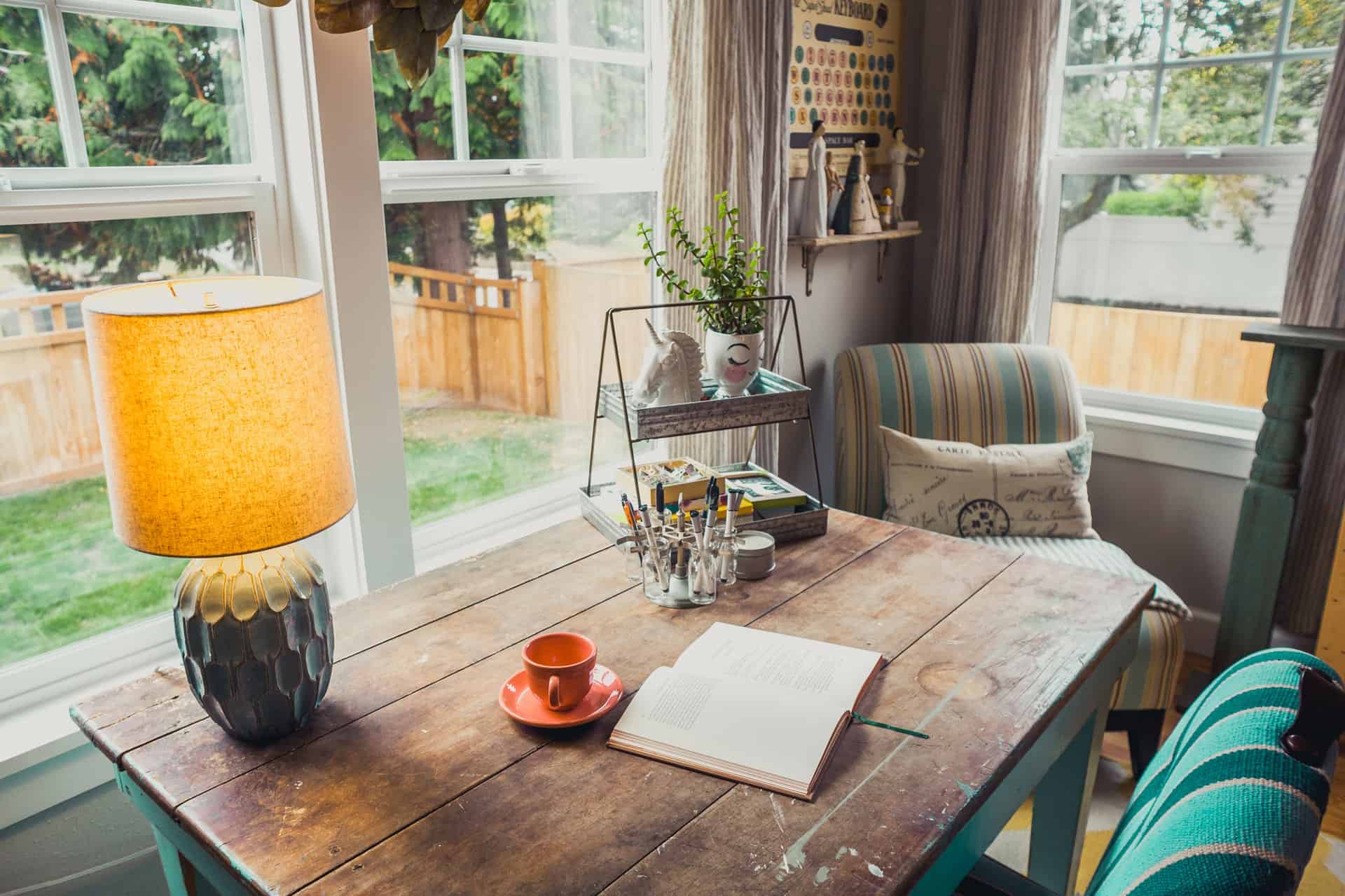 4 idei de design interior pentru un „boost” de productivitate, dacă lucrezi de acasă