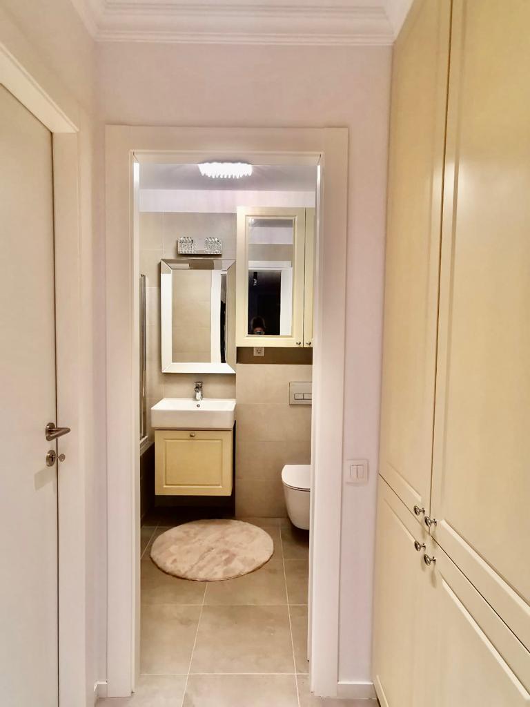detaliu baie renovata din apartamentul cu 2 camere din Ansamblul Rezidential H Pipera Lake