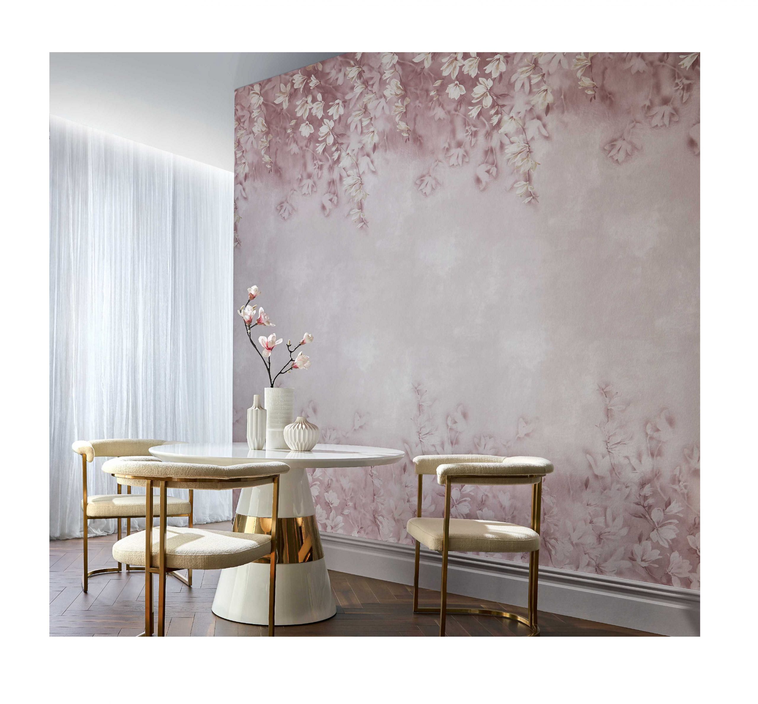 Tapet Trailing Magnolia, Blush Pink Luxury Floral, 1838 Wallcoverings, 6.5mp / rola