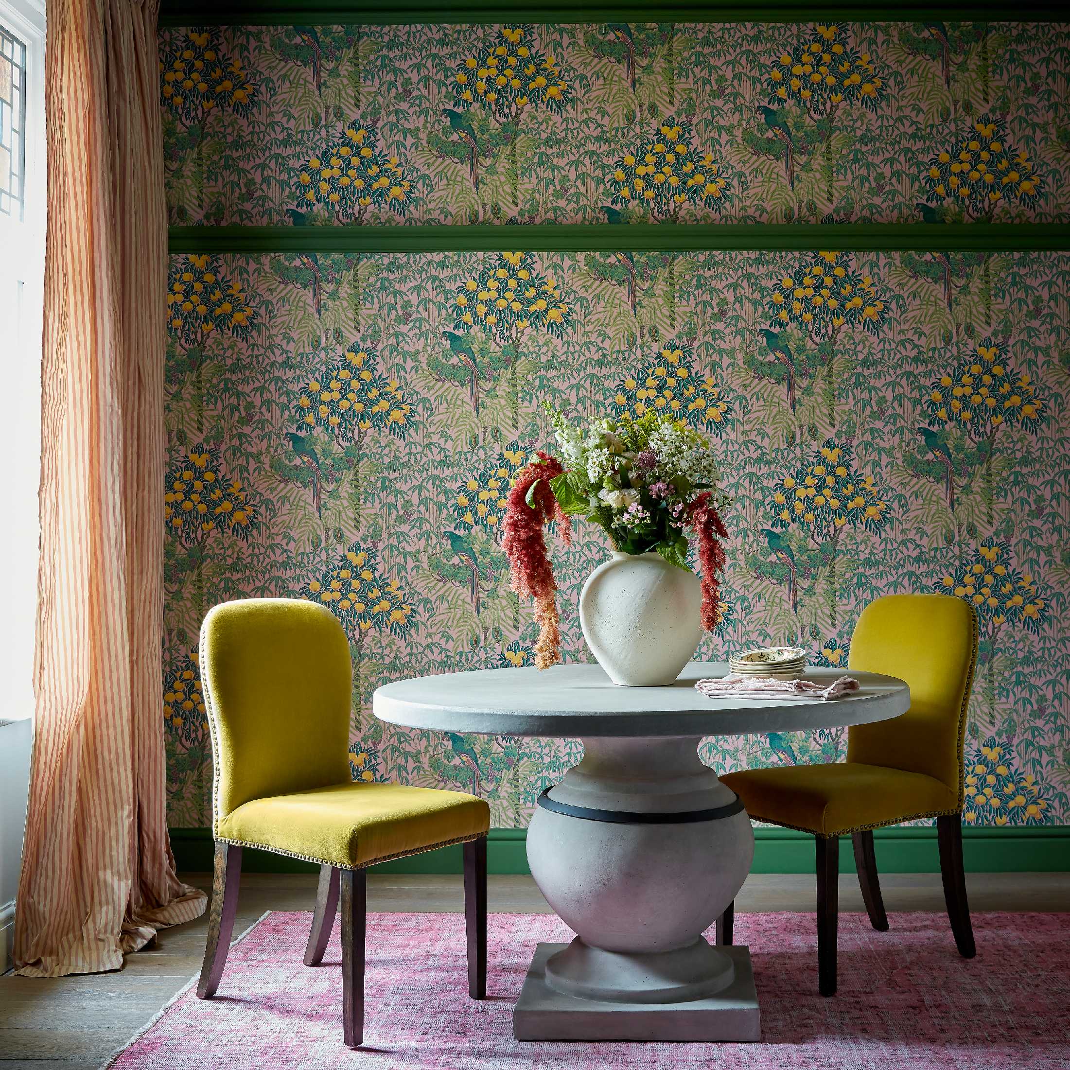 Tapet macaw, blush pink, 1838 wallcoverings, 5.3mp / rola 