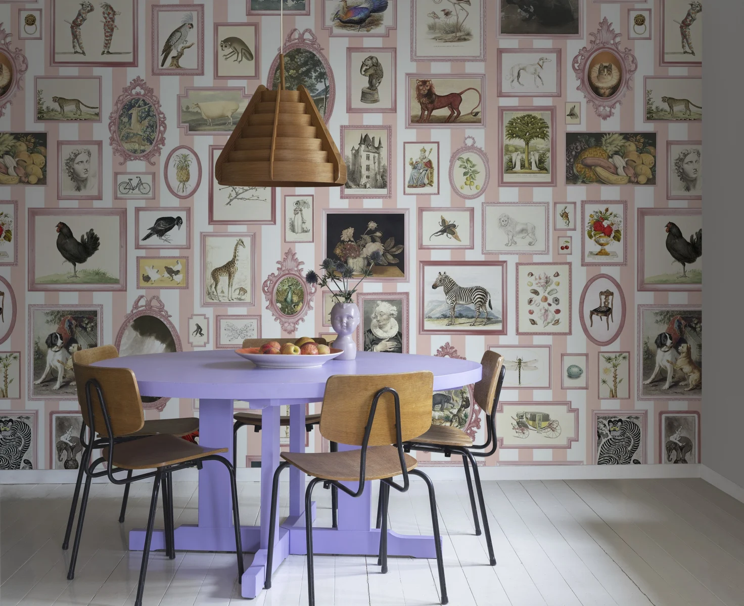 Tapet vintage frames, pink, rebel walls 