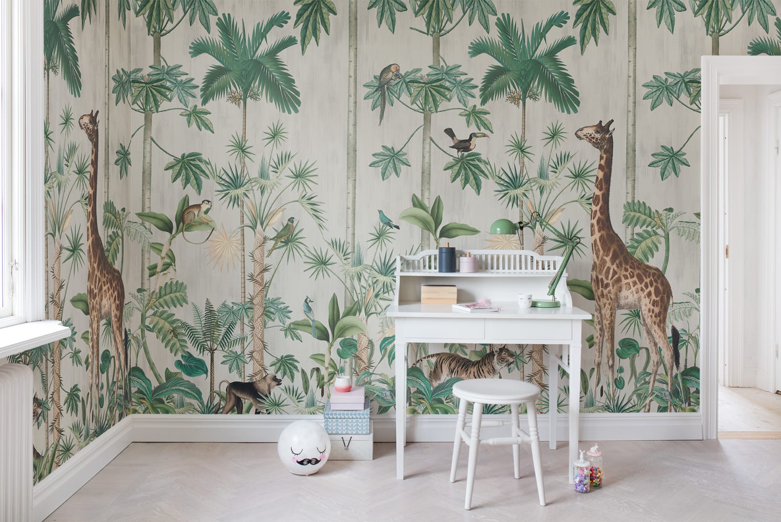 Fototape giraffe's stroll, personalizat, rebel walls 