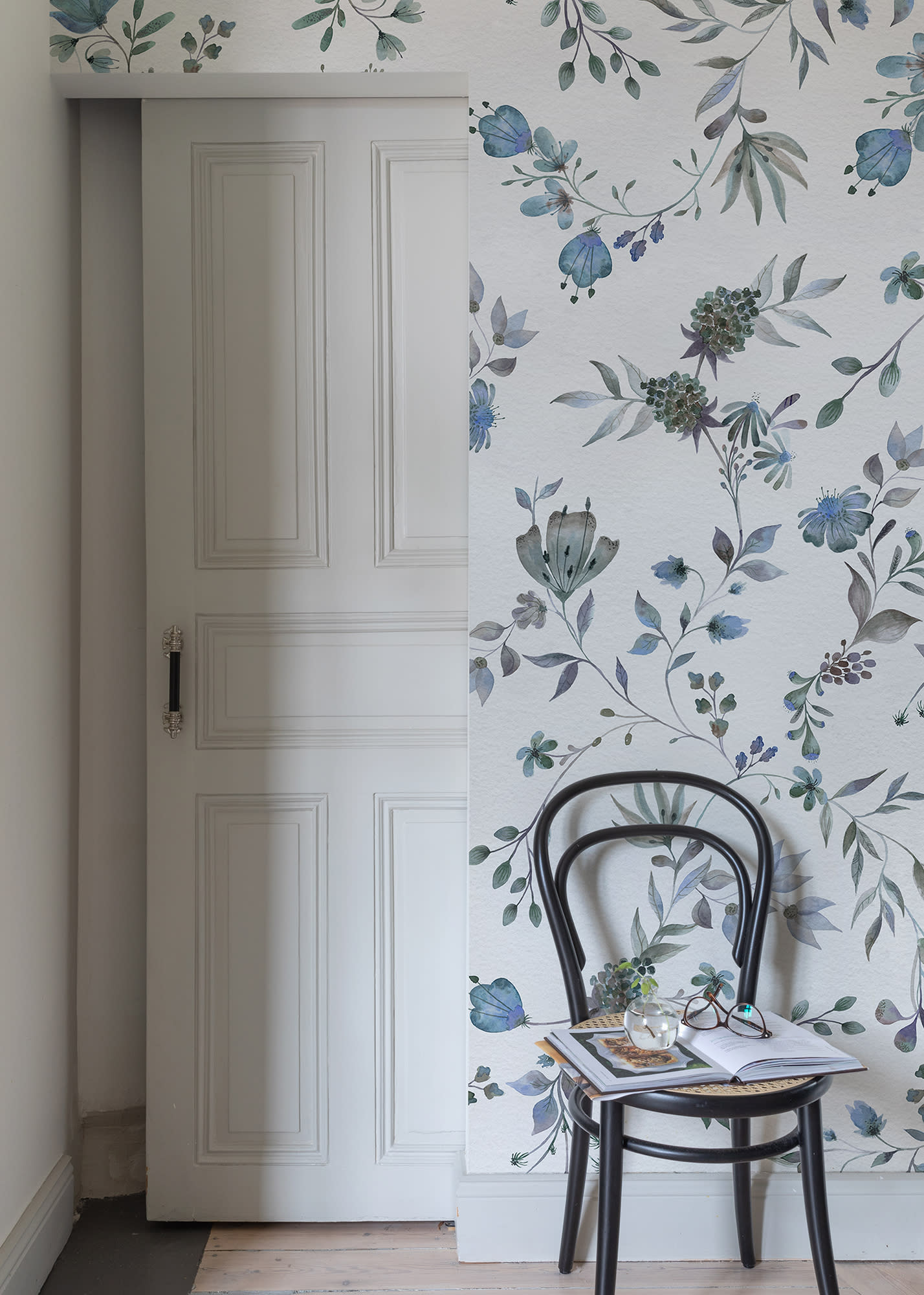 Tapet blossom fling, blue, rebel walls 