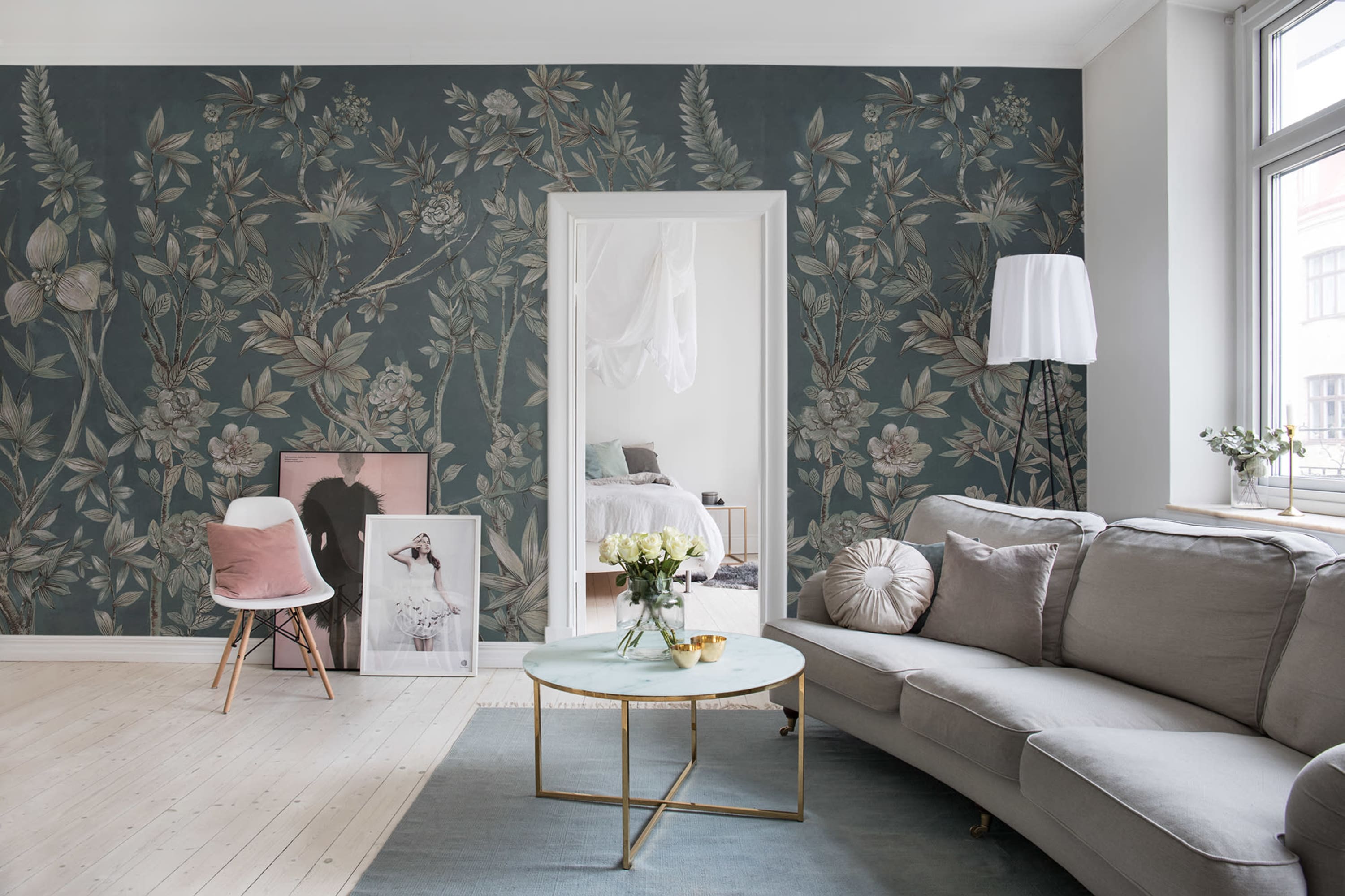 Tapet silk floral, petrol, rebel walls 