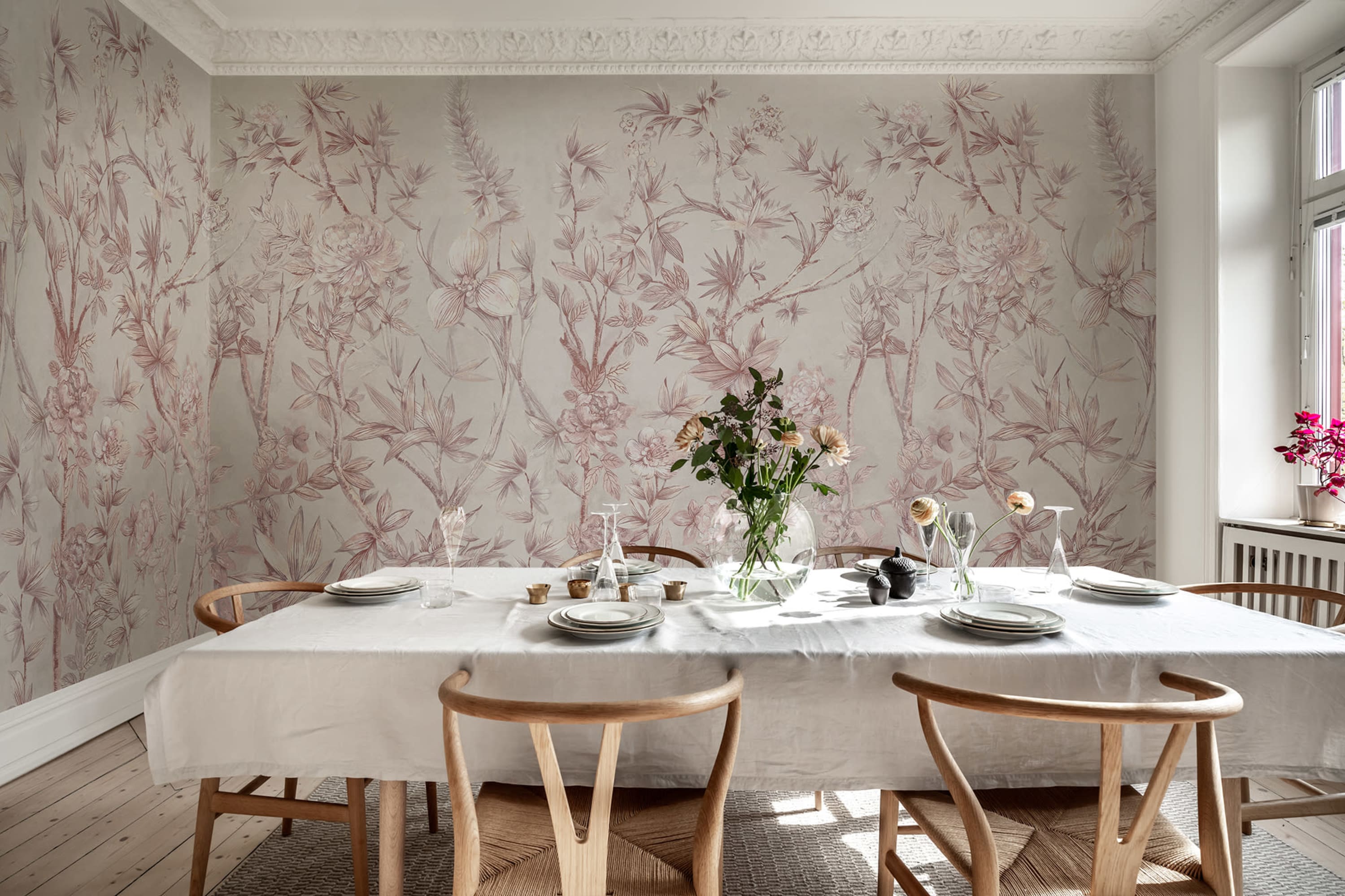 Tapet silk floral, dusty pink, rebel walls 