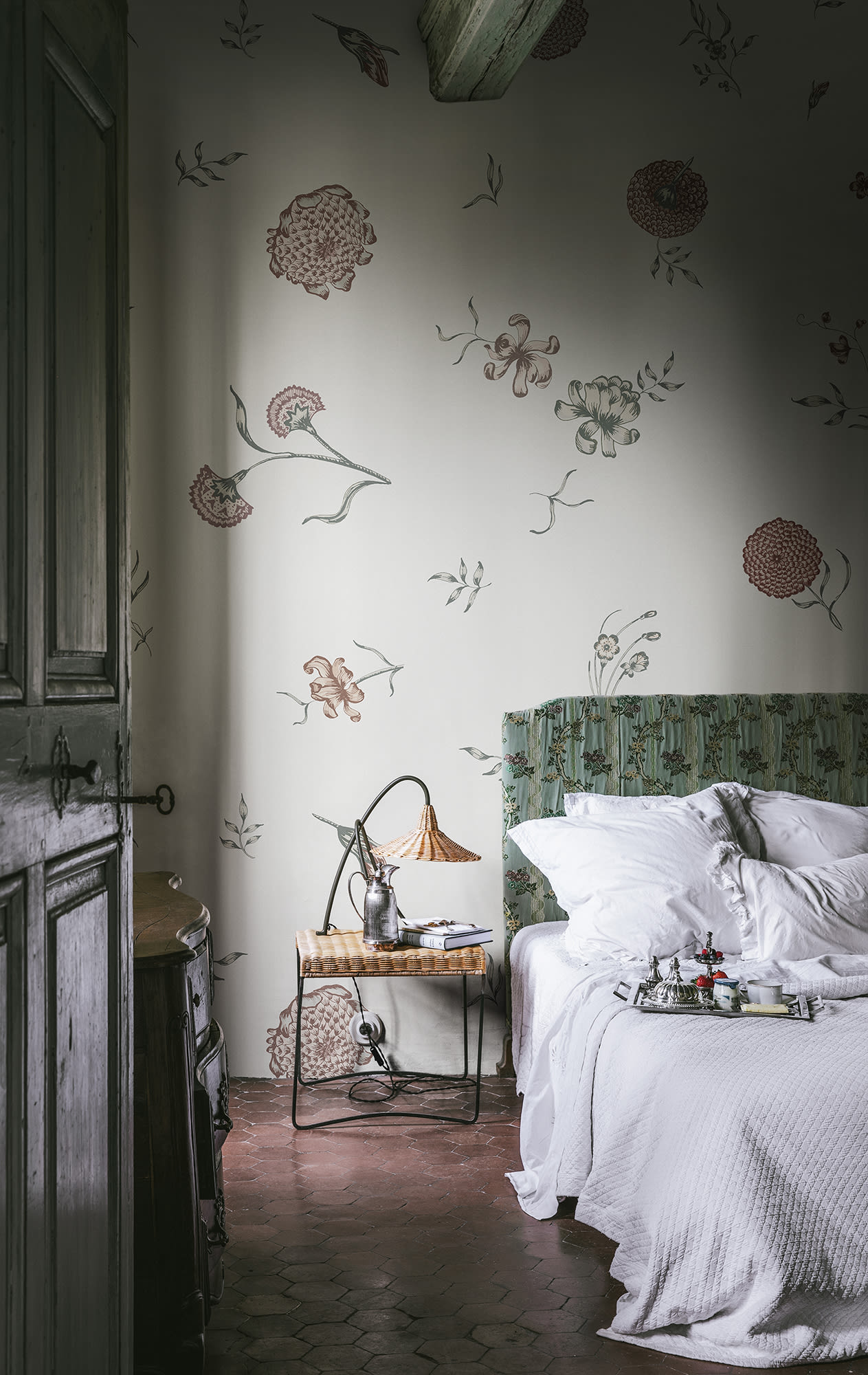 Tapet flower fall, pearl, rebel walls 