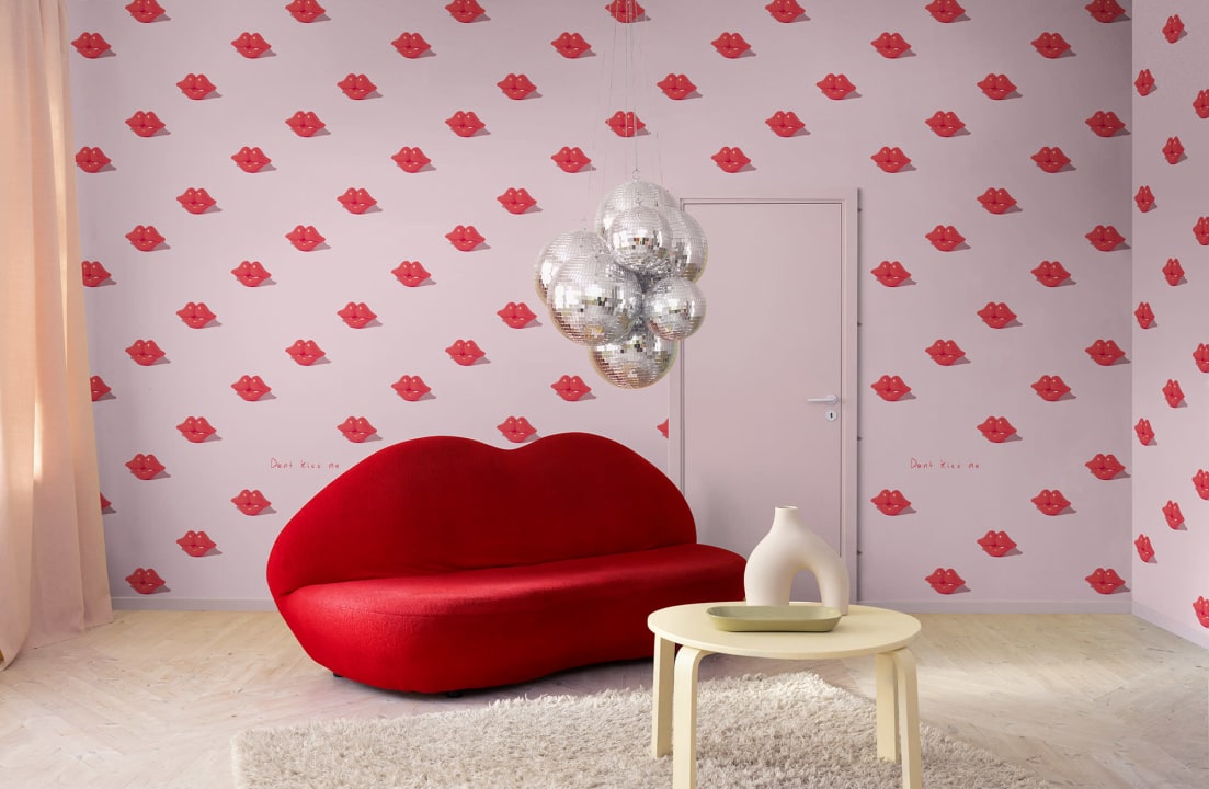 Tapet Kissing Booth, Pink, Rebel Walls