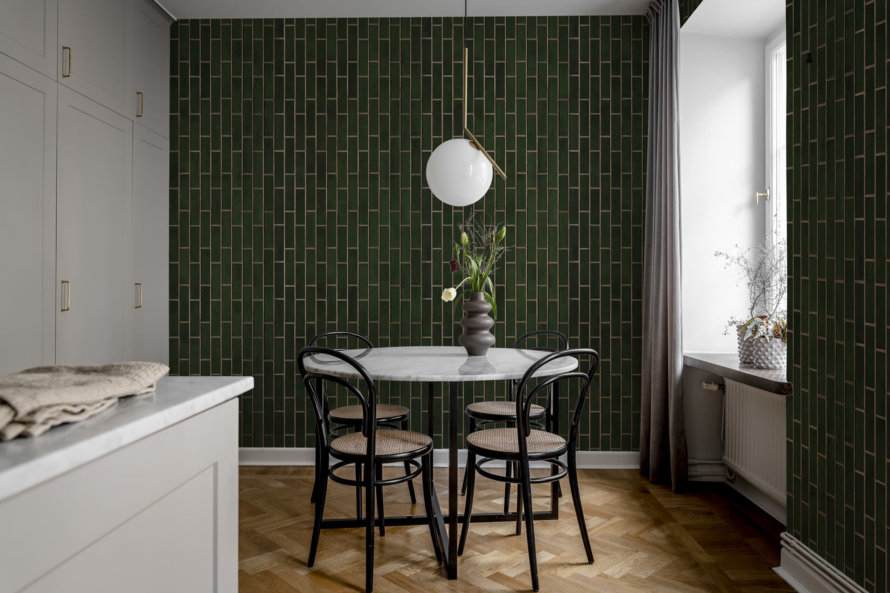 Tapet wall of tiles, vertical, rebel walls 