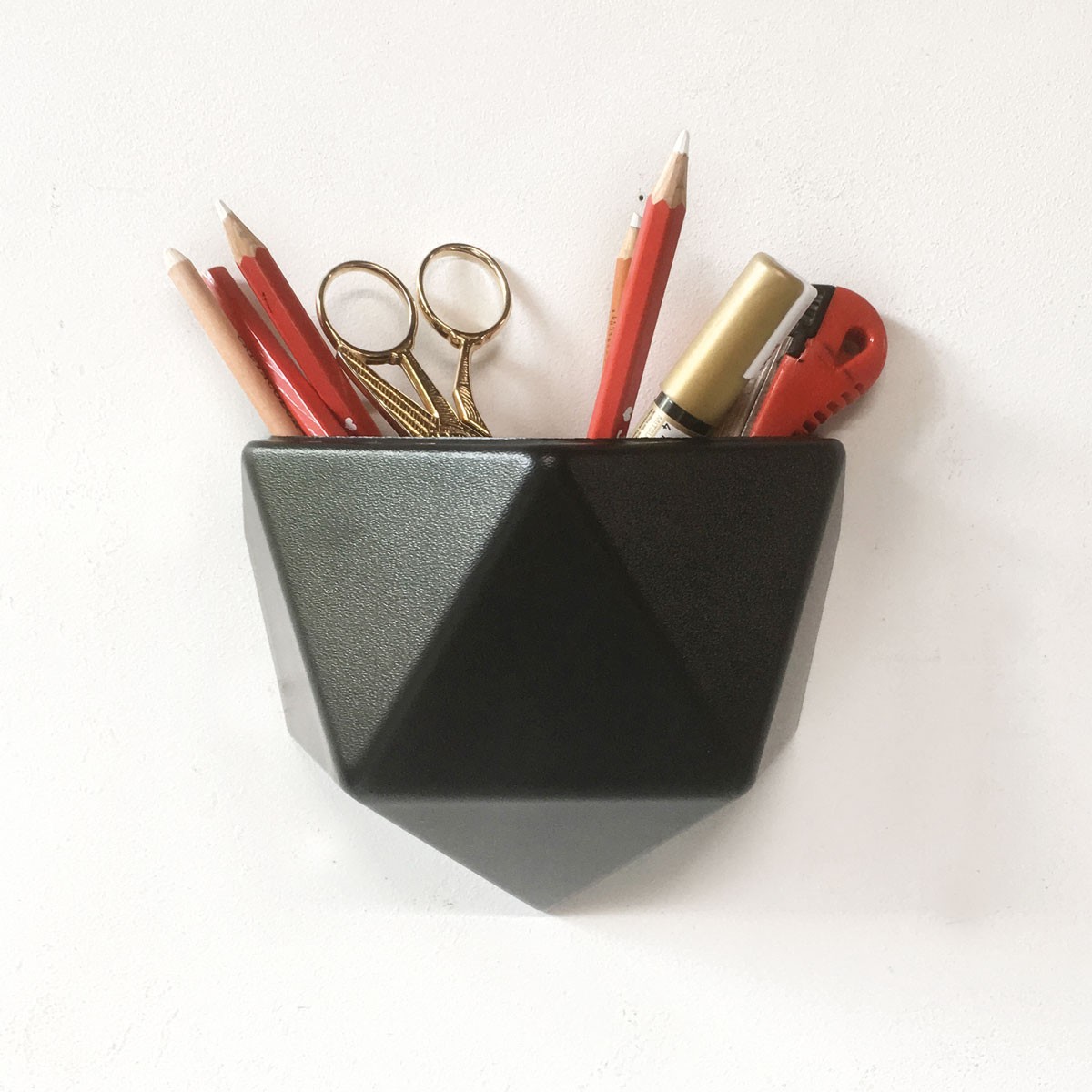 Ghiveci din plastic tapet magnetic - negru 